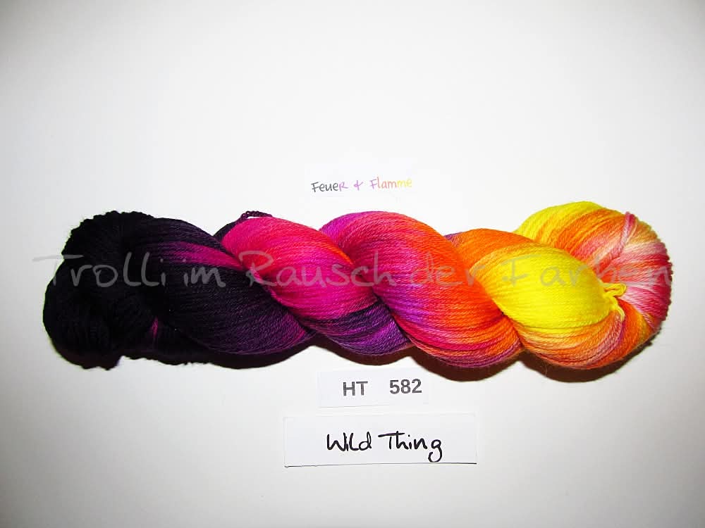 High Twist (4HT), handgefärbte Sockenwolle 4-fach 100g (HT582) Feuer und Flamme