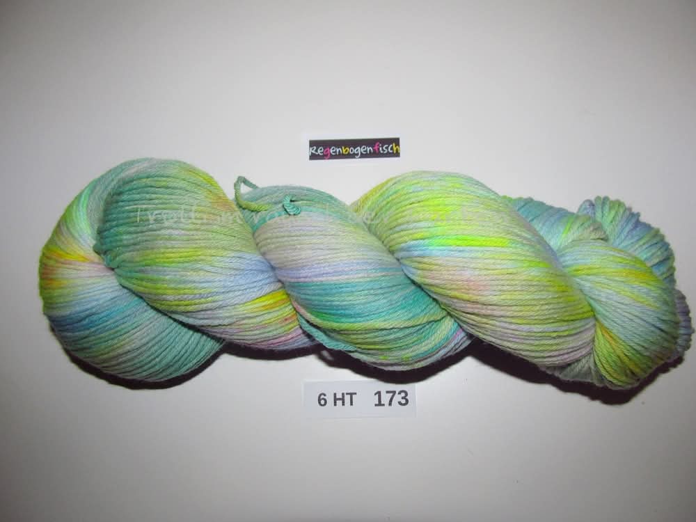 High Twist (6HT), handgefärbte Sockenwolle 6-fach 150g (6HT173) "Regenbogenfisch"